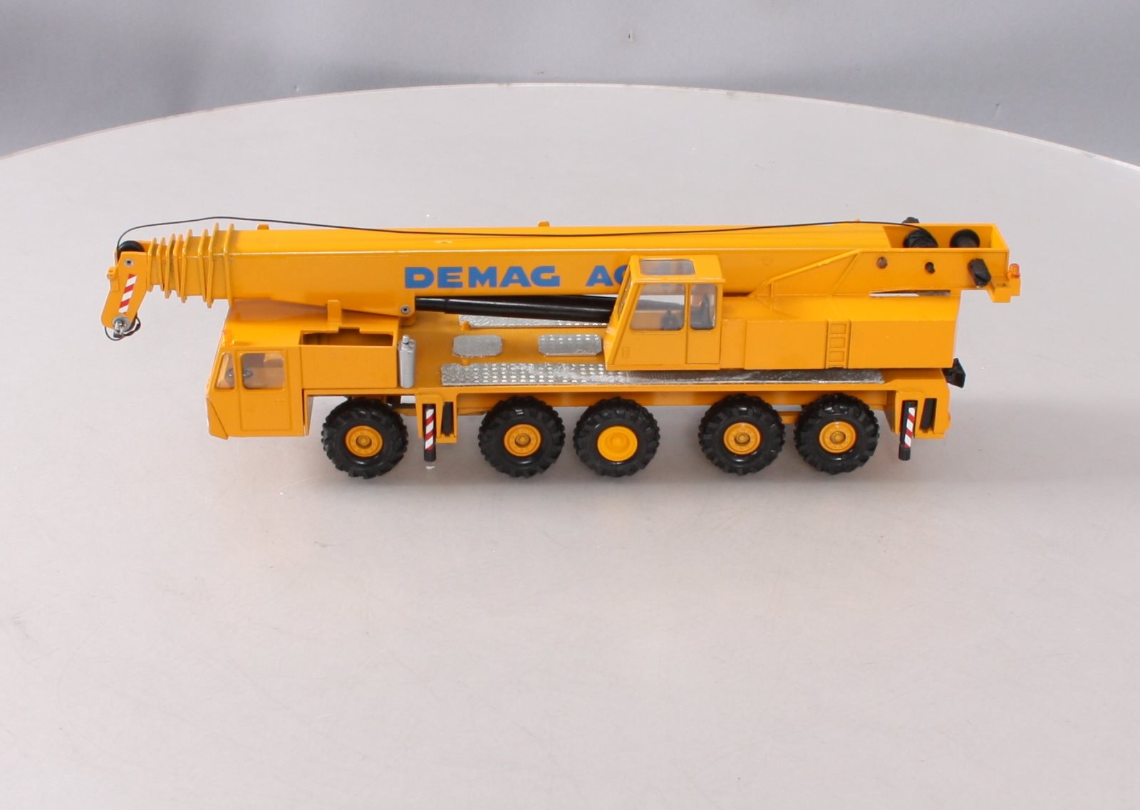 Conrad 2081 1:50 Diecast Demag AC 435 Telescopic Crane NIB