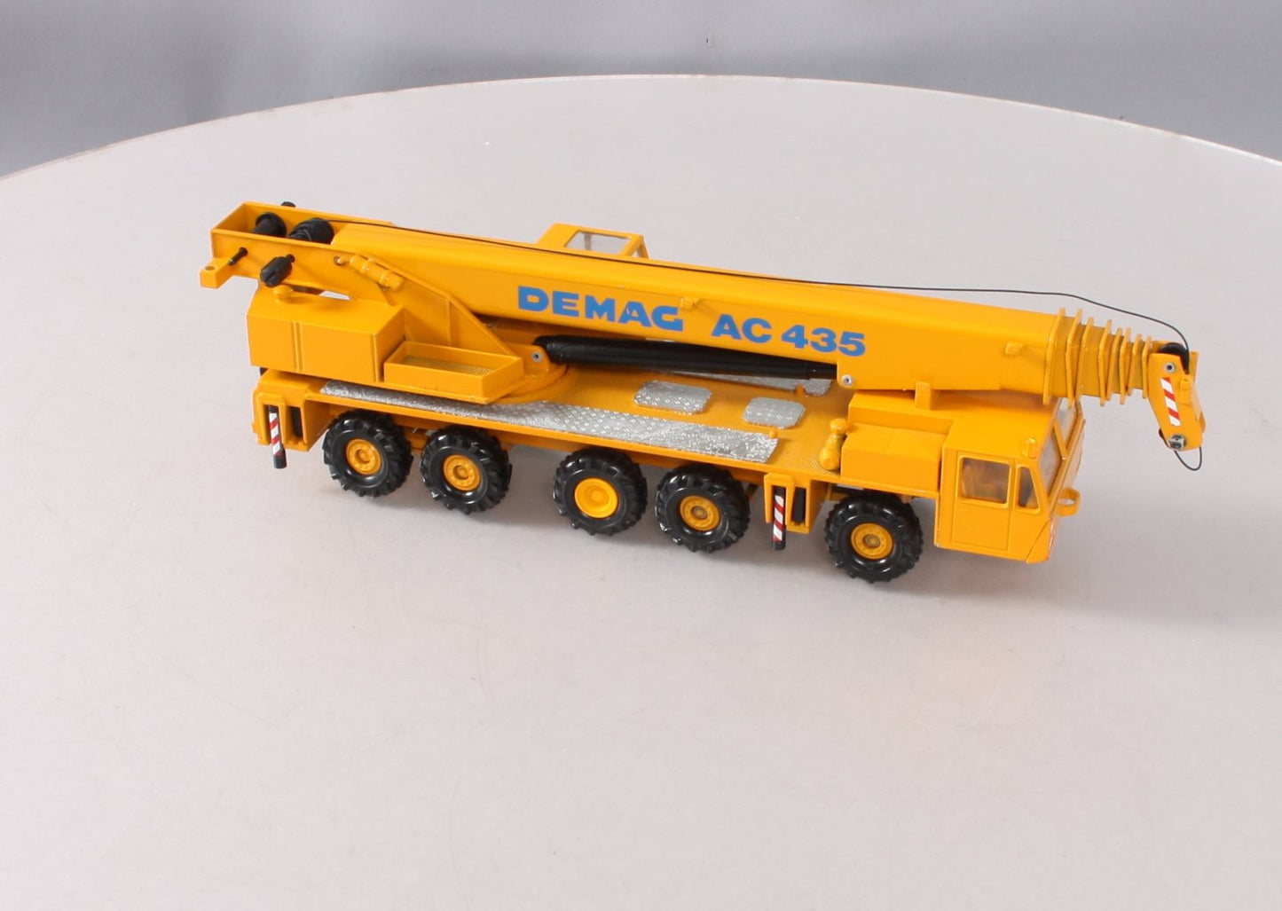 Conrad 2081 1:50 Diecast Demag AC 435 Telescopic Crane NIB