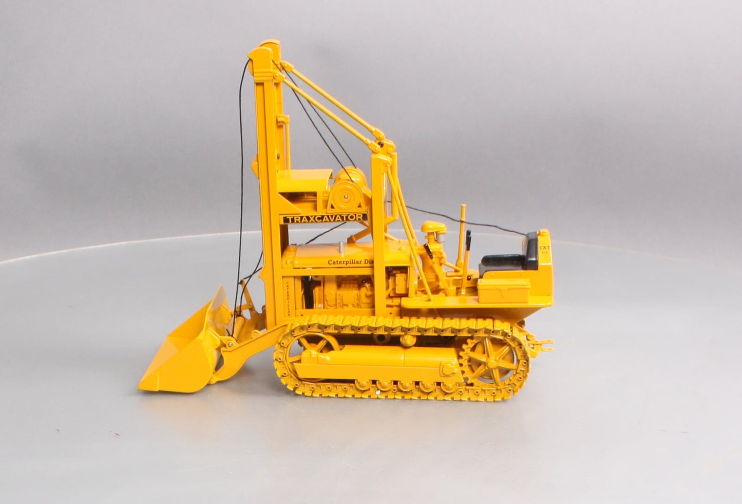 Spec Cast CUST 850 1:16 D2 Diecast 5U Track-Type Tractor Traxcavator