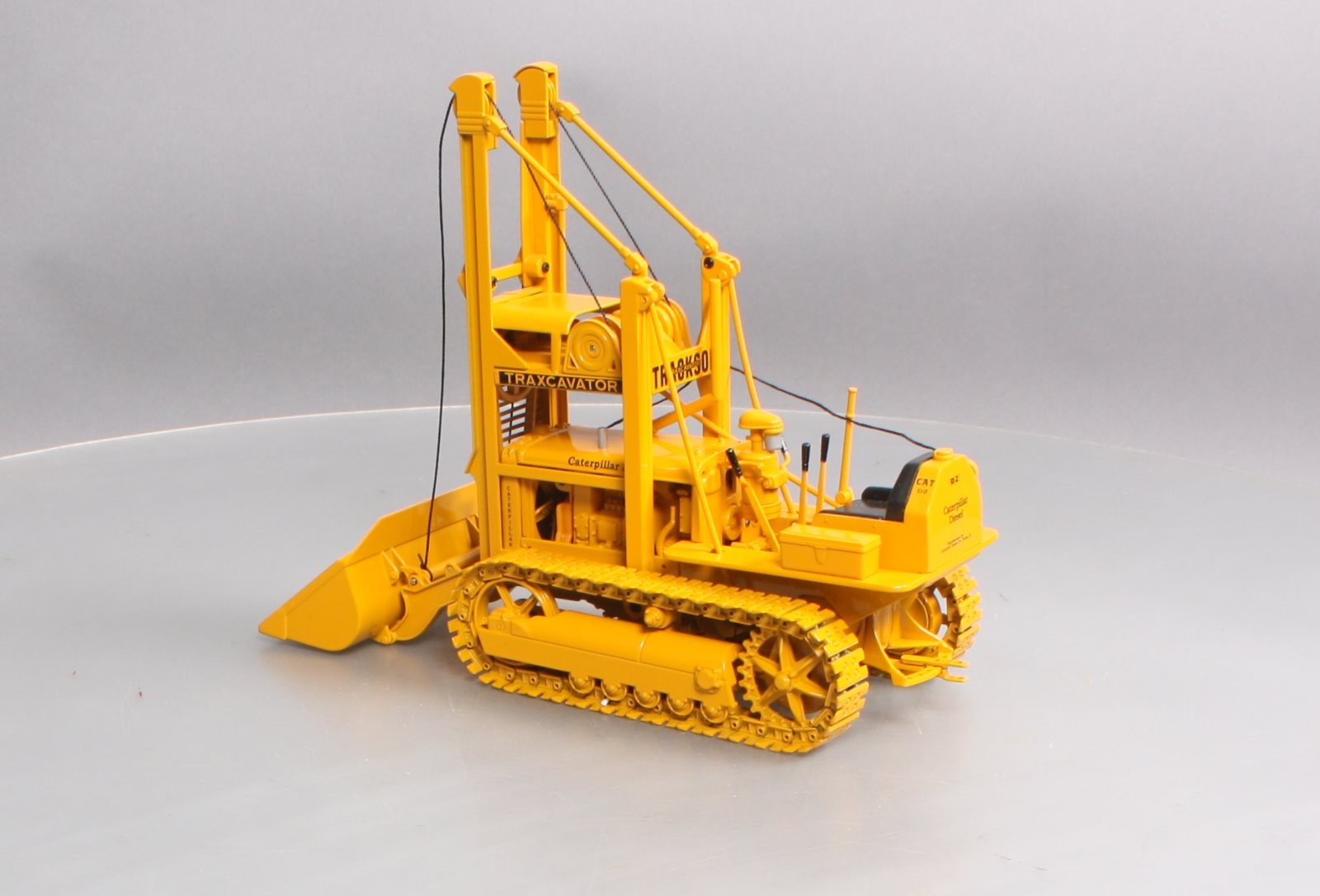 Spec Cast CUST 850 1:16 D2 Diecast 5U Track-Type Tractor Traxcavator