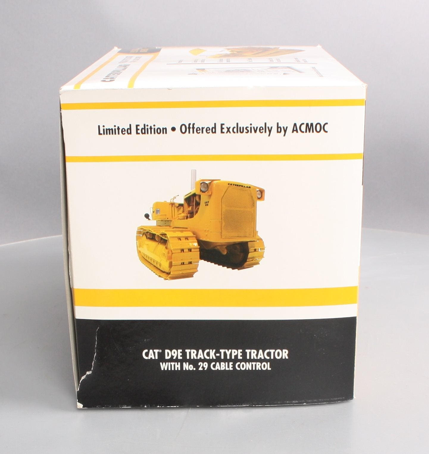 First Gear 49-0148 1:25 Diecast CAT D9 Series E Tractor w/ No.29 Cable Control NIB