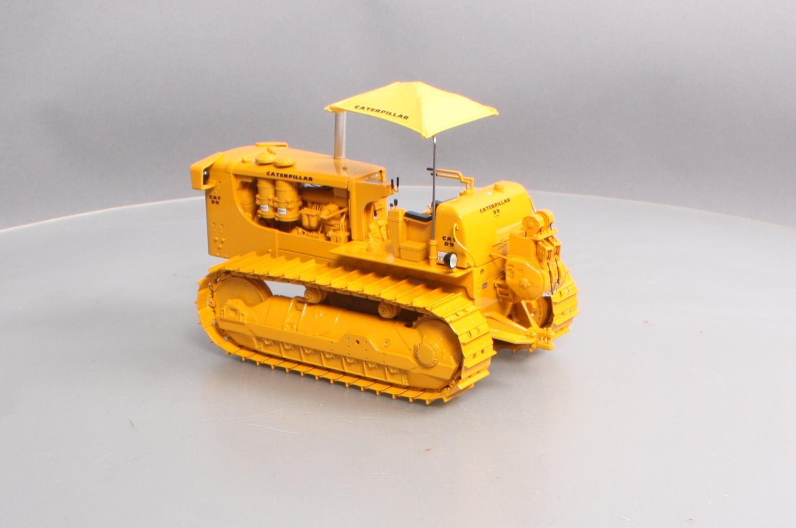 First Gear 49-0148 1:25 Diecast CAT D9 Series E Tractor w/ No.29 Cable Control NIB