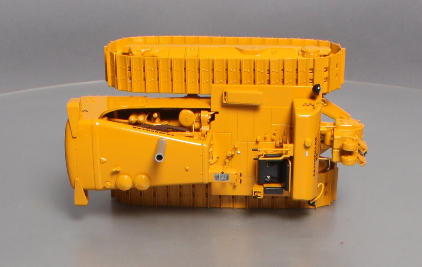 First Gear 49-0148 1:25 Diecast CAT D9 Series E Tractor w/ No.29 Cable Control NIB