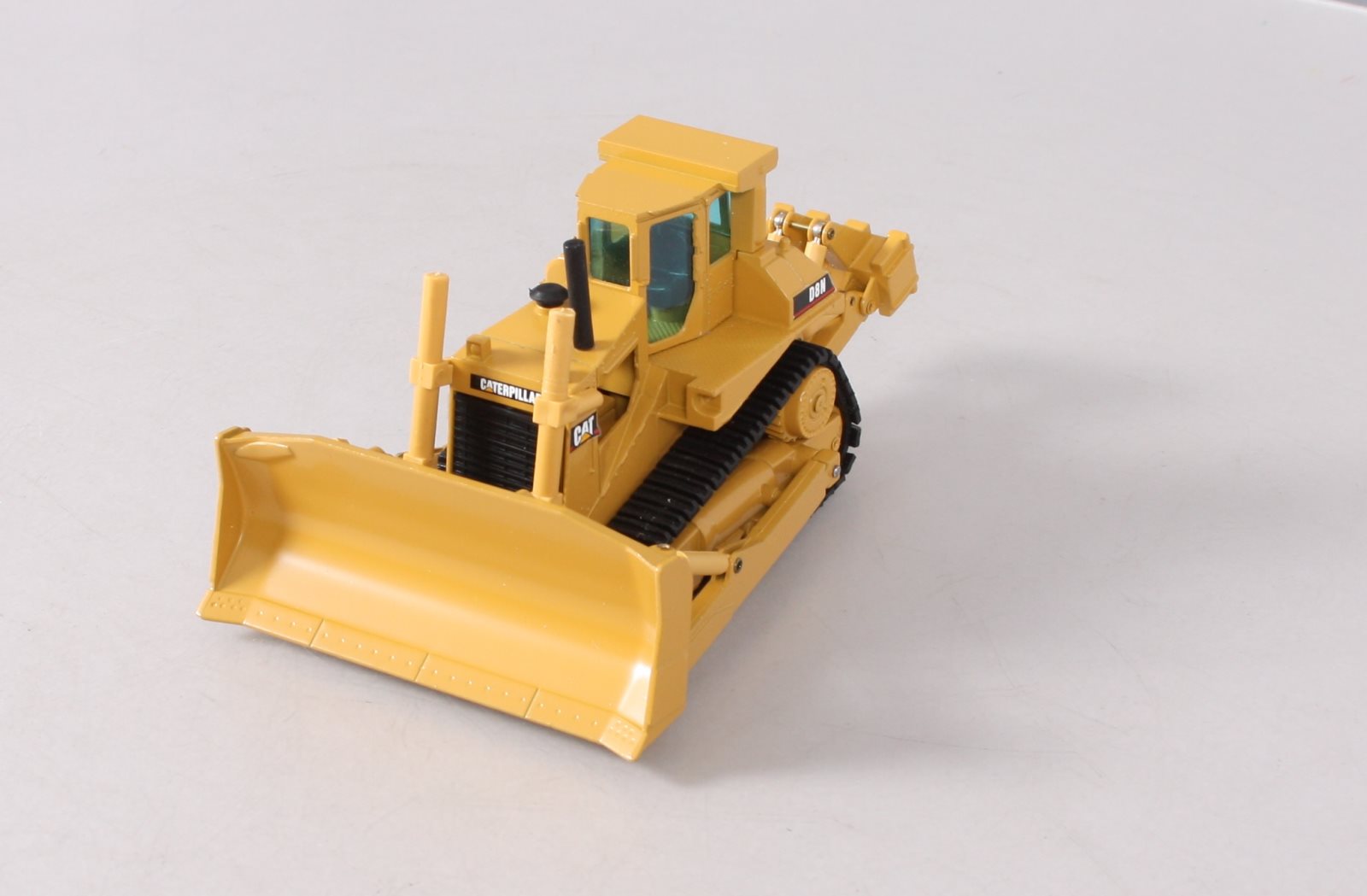 NZG 233 1:50 CAT D8N Track-Type Tractor