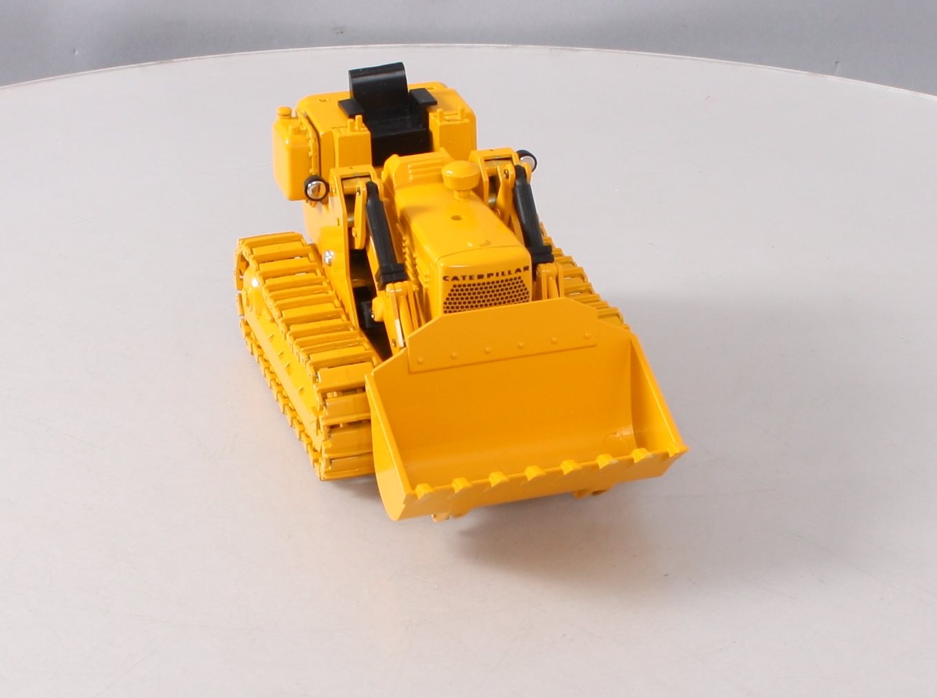 NZG 108/02 1:24 Caterpillar 941 Track-Type Loader w/Metal Tracks NIB