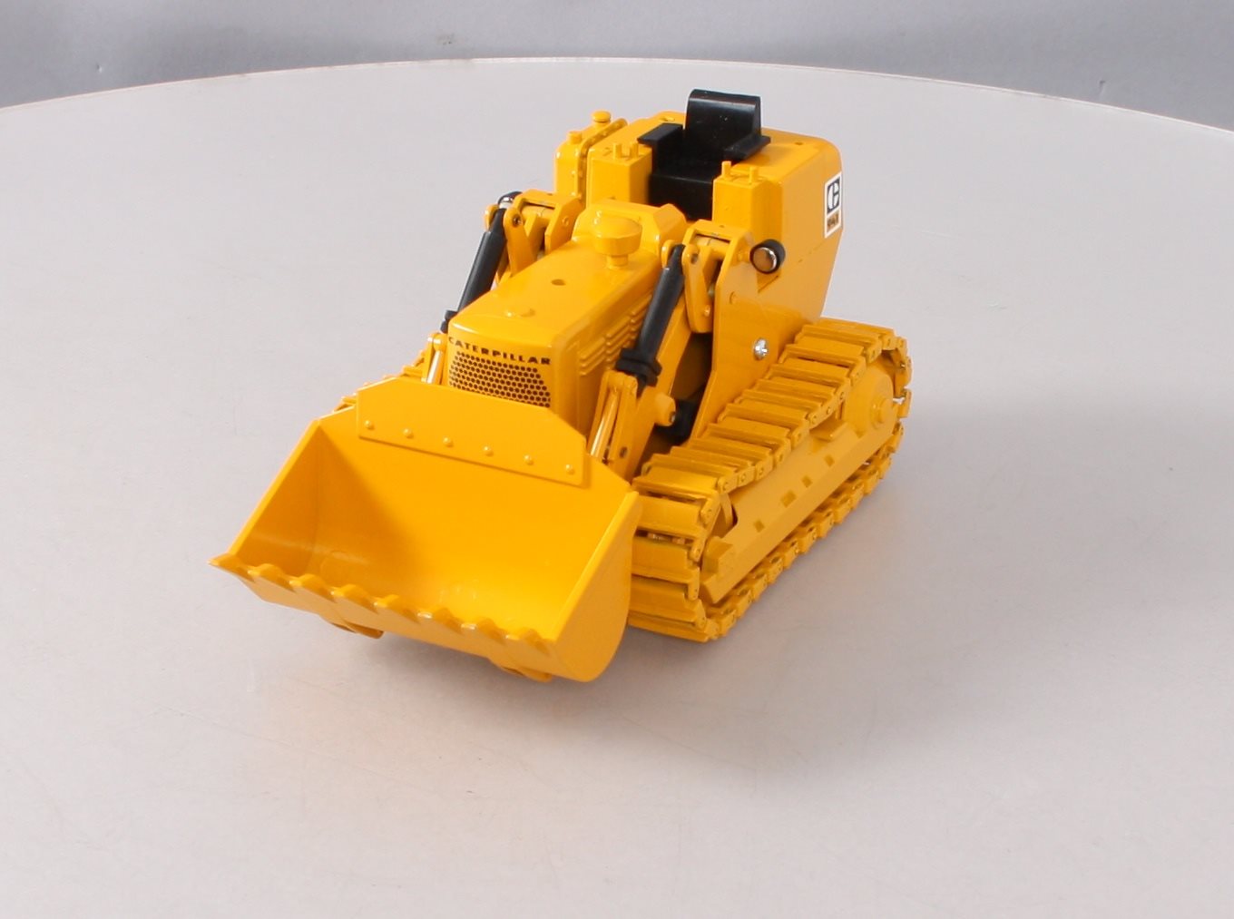 NZG 108/02 1:24 Caterpillar 941 Track-Type Loader w/Metal Tracks NIB