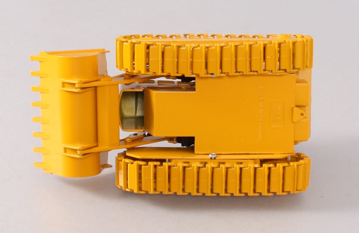 NZG 108/02 1:24 Caterpillar 941 Track-Type Loader w/Metal Tracks NIB