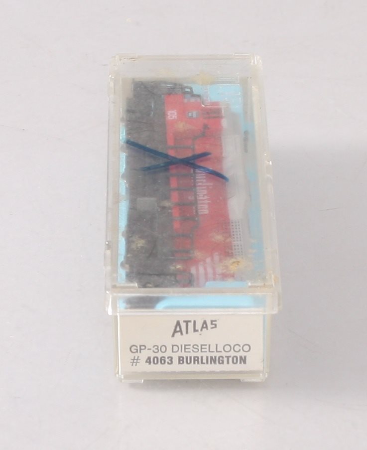 Atlas 4063 N Scale Burlington Diesel Locomotive #105 EX/Box