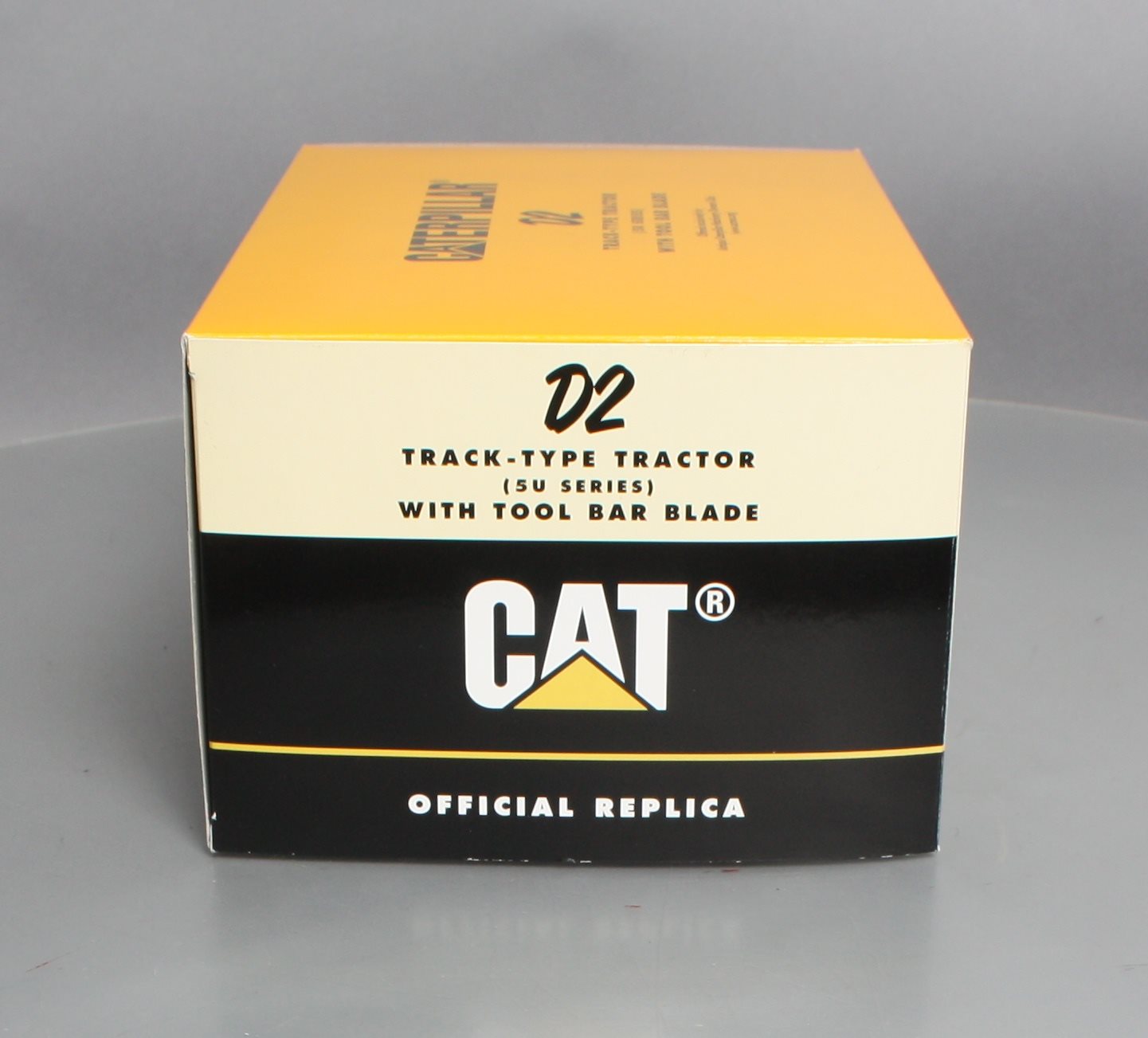 Spec Cast 782 1:16 Caterpillar D2 Track-Type Trailer W/ Tool Bar Blade LN/Box