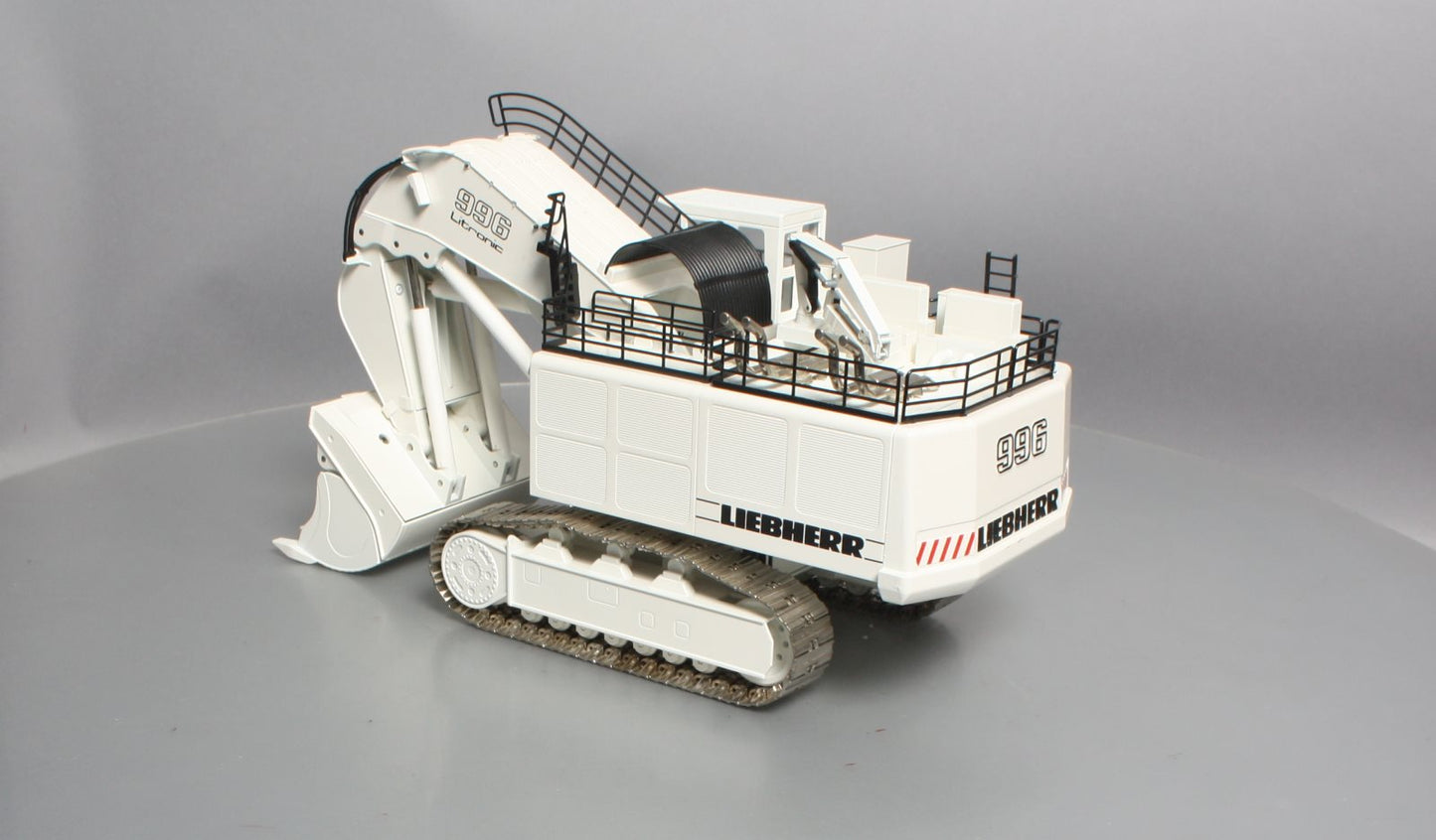 Conrad 2811 1:50 Scale Diecast Liebherr Hydraulic Excavator R996 Litronic