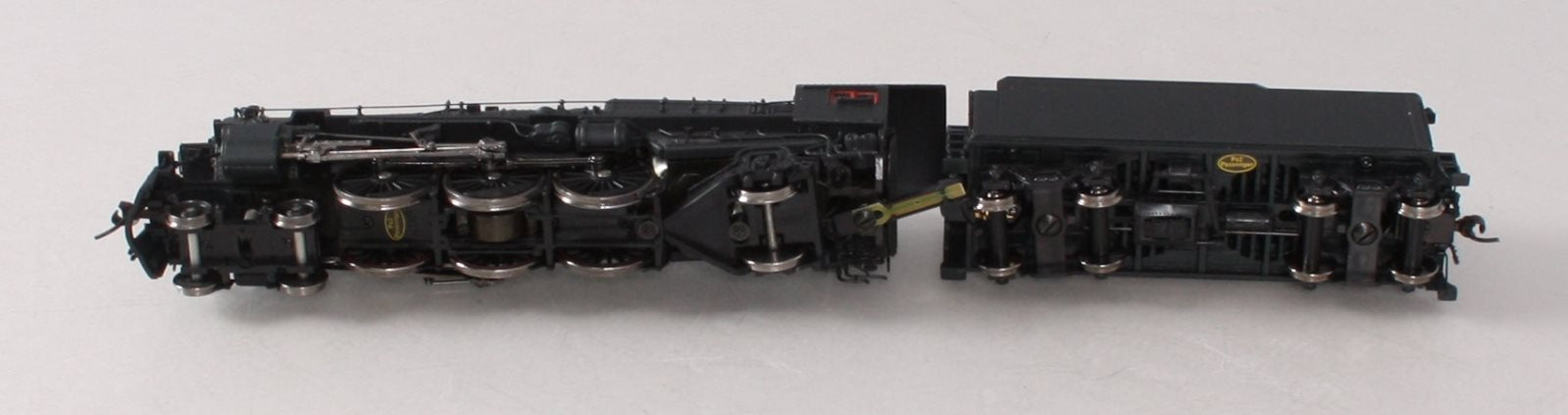 MTH 80-3106-1 Unlettered/Uncataloged HO Scale 4-6-2 K4s Modern Steam Loco w/PS3