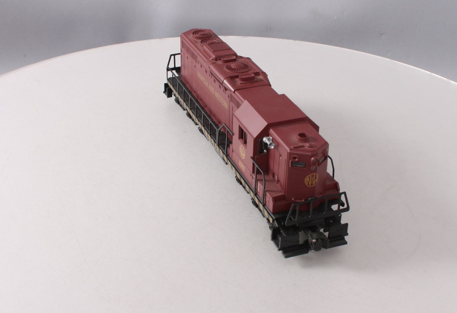 Lionel 6-8266 O Gauge Norfolk & Western SD-24 Diesel Locomotive #8266 EX/Box