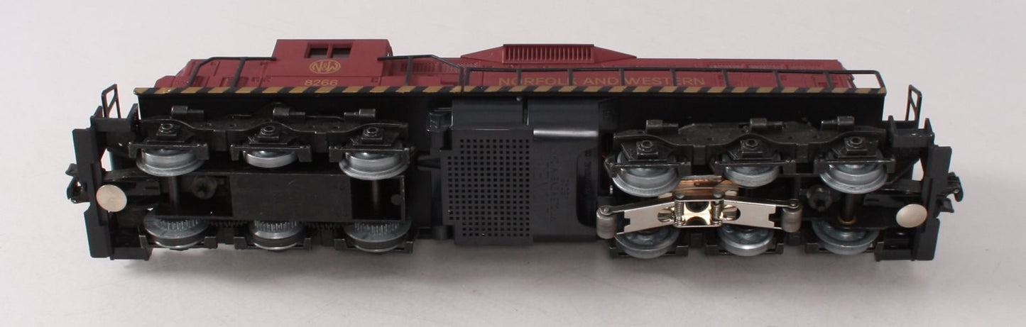 Lionel 6-8266 O Gauge Norfolk & Western SD-24 Diesel Locomotive #8266 EX/Box
