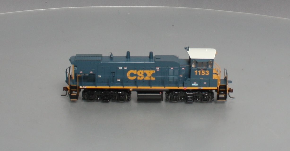 Athearn G66098 HO Scale CSX MP-15-AC Diesel Locomotive #1153