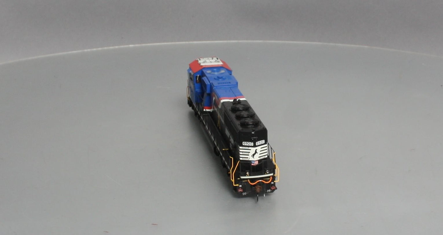 Athearn G65254 HO Norfolk Southern Veteran's Unit SD60E Diesel Locomotive #6920