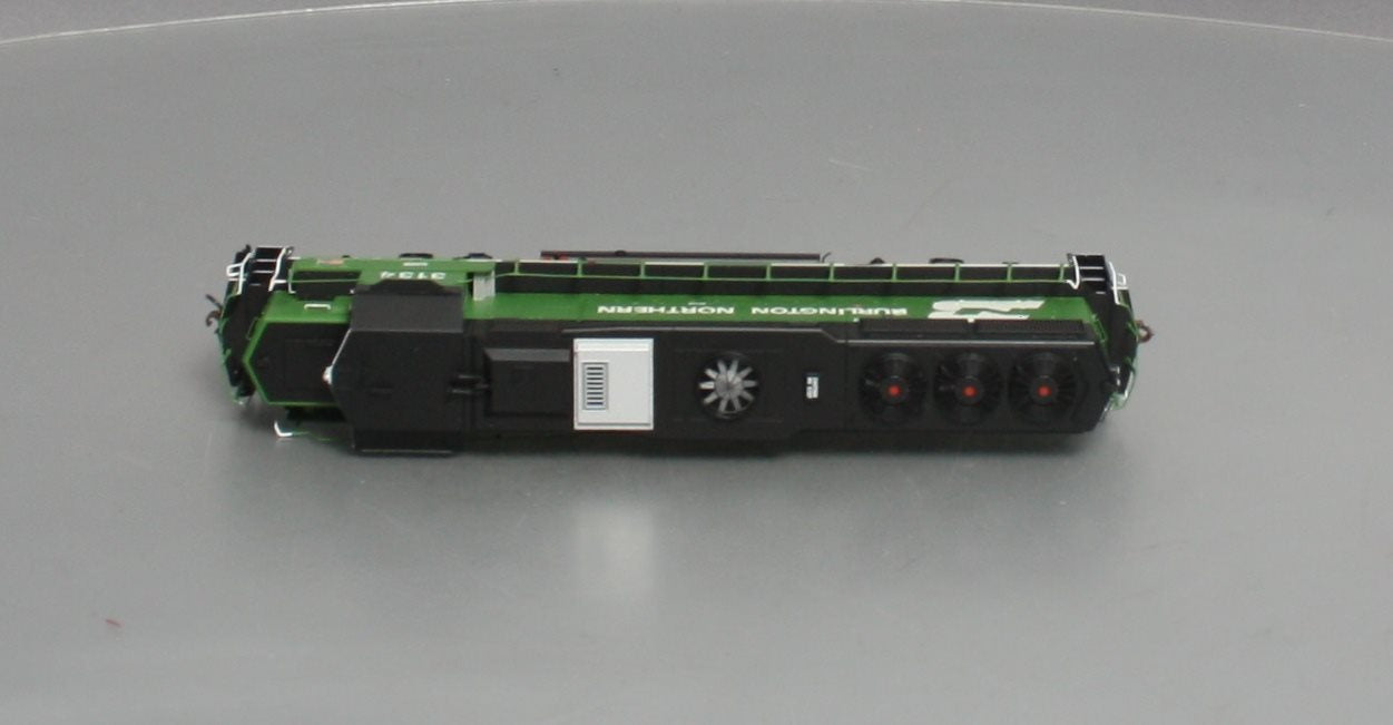 Athearn G65323 HO Burlington Northern GP50 Phase II Diesel Locomotive #3134
