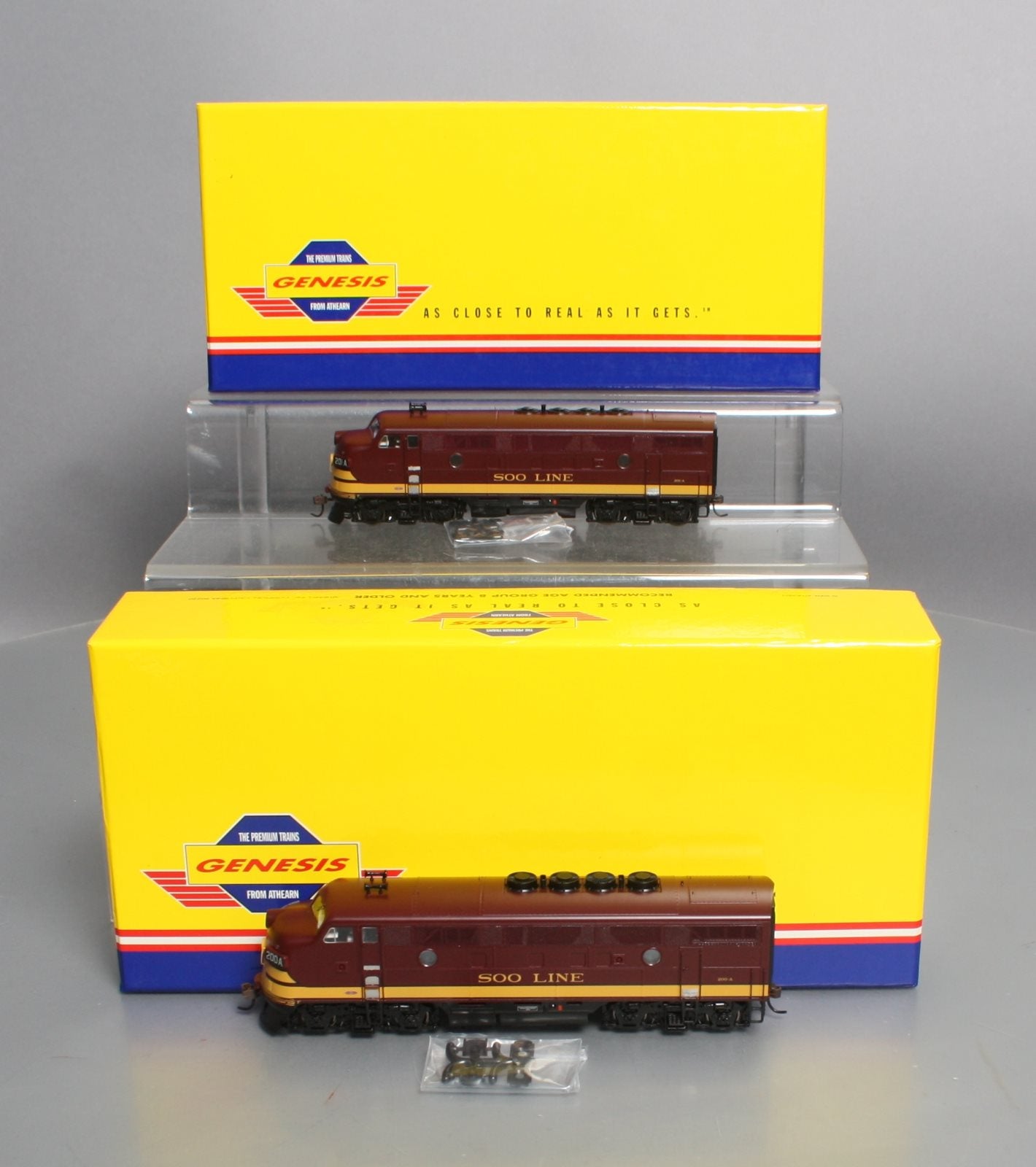 Athearn G2624 HO Soo Line F-3A Phase 2/F-3A Phase 3 Diesel Locomotive Set LN/Box