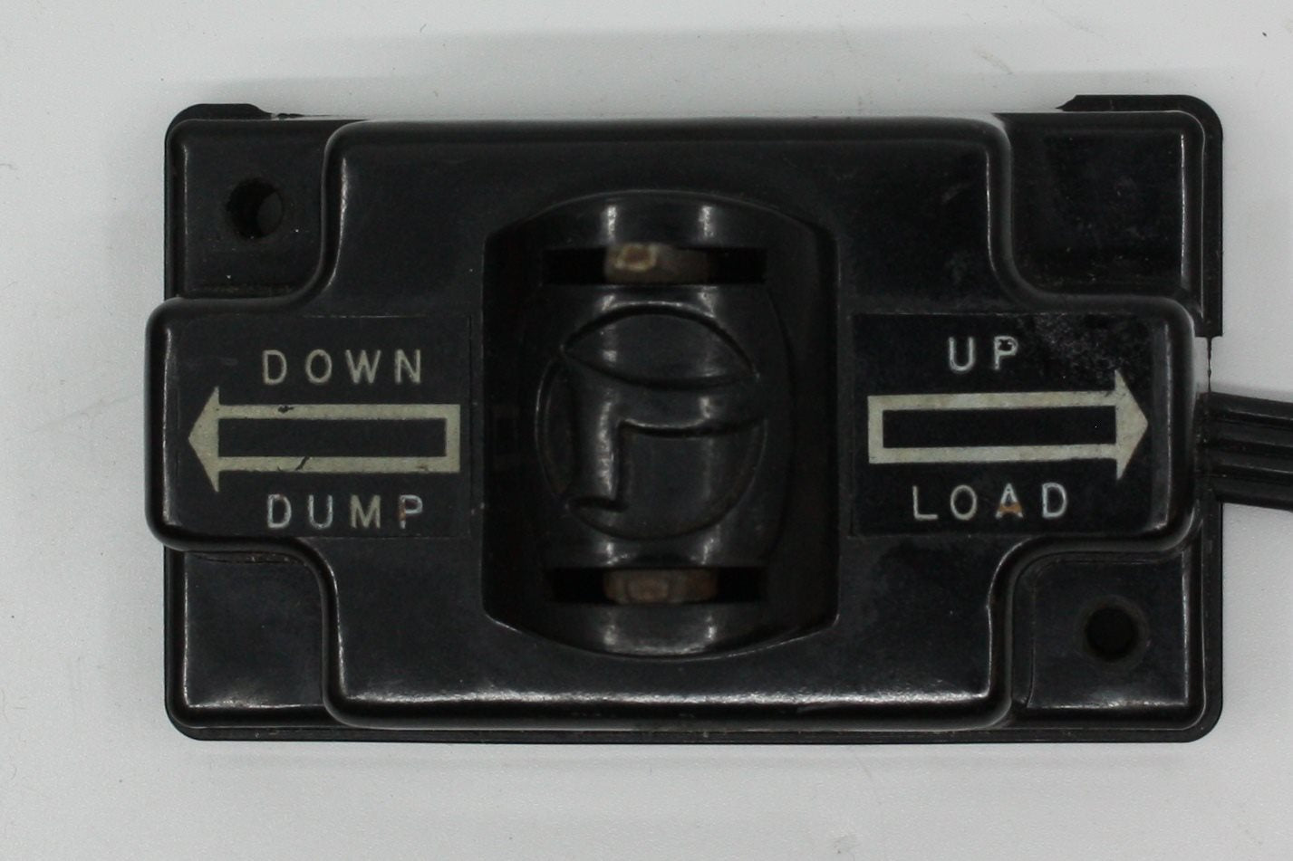Lionel 497-100 O Gauge Coal Load and Dump Control Switch
