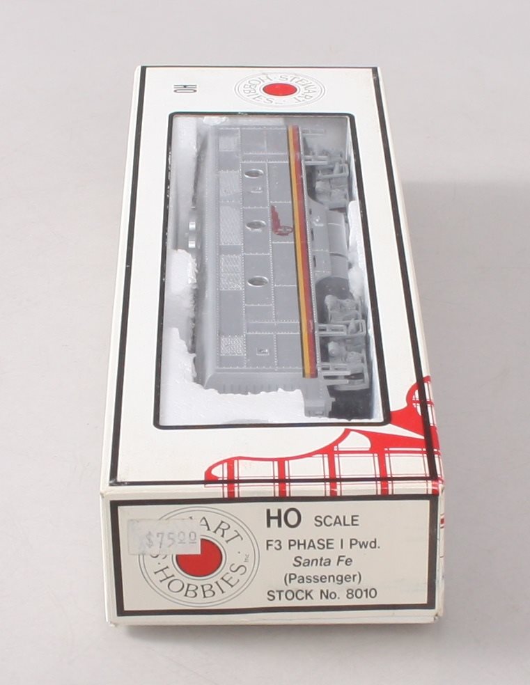 Stewart 8011 HO Scale Santa Fe F3B Phase I Powered Diesel Locomotive LN/Box