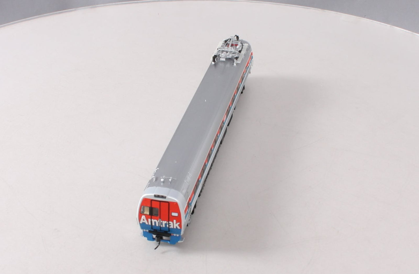 Walthers 920-13842 HO Amtrak Budd Metroliner Electric Multiple Unit Coach