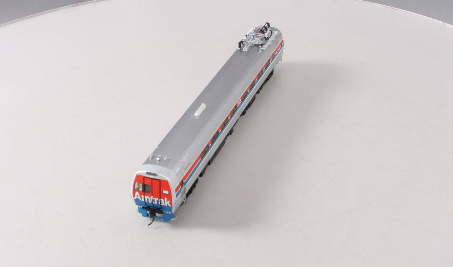 Walthers 920-13822 HO Amtrak Budd Metroliner Electric Multiple Unit Parlor Car