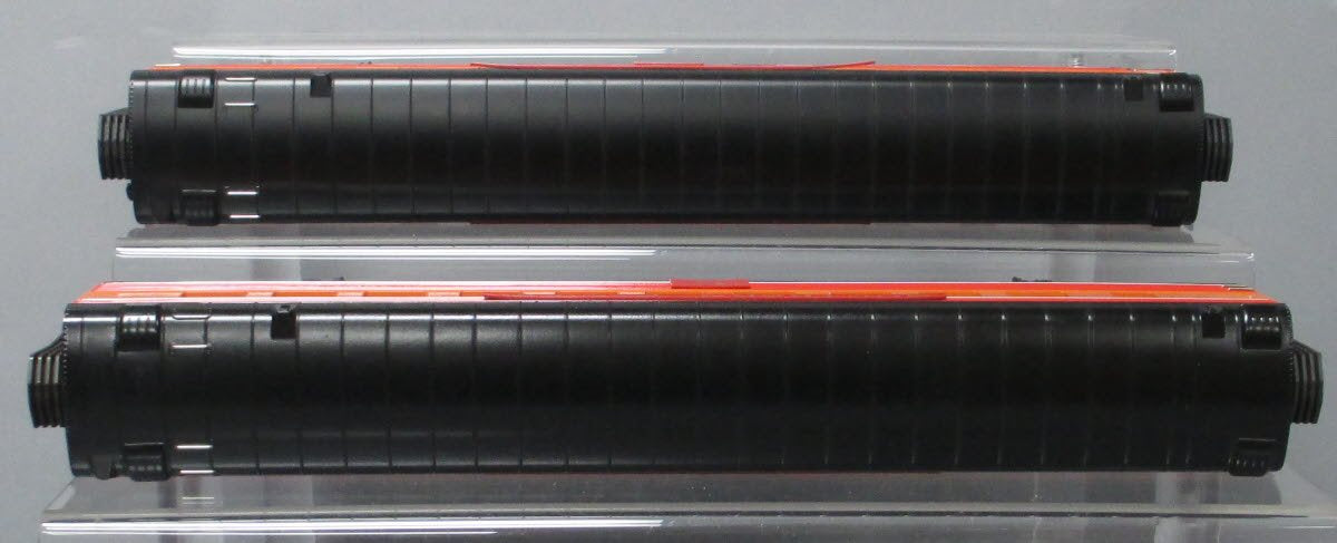 MTH 20-6629 O SP 70' Streamlined Sleeper/Diner Passenger Car Set (Set of 2) NIB