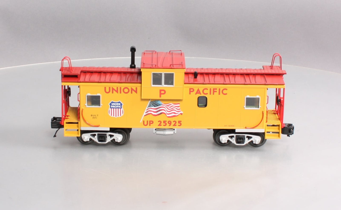 MTH 20-91681 O Union Pacific Premier Extended Vision Caboose #25920
