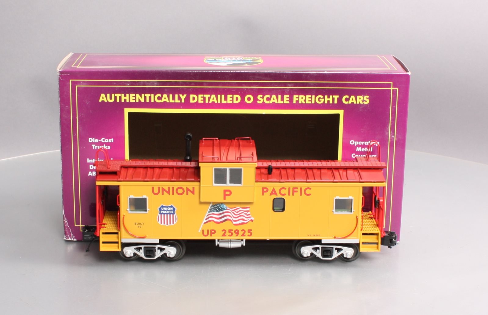 MTH 20-91681 O Union Pacific Premier Extended Vision Caboose #25920