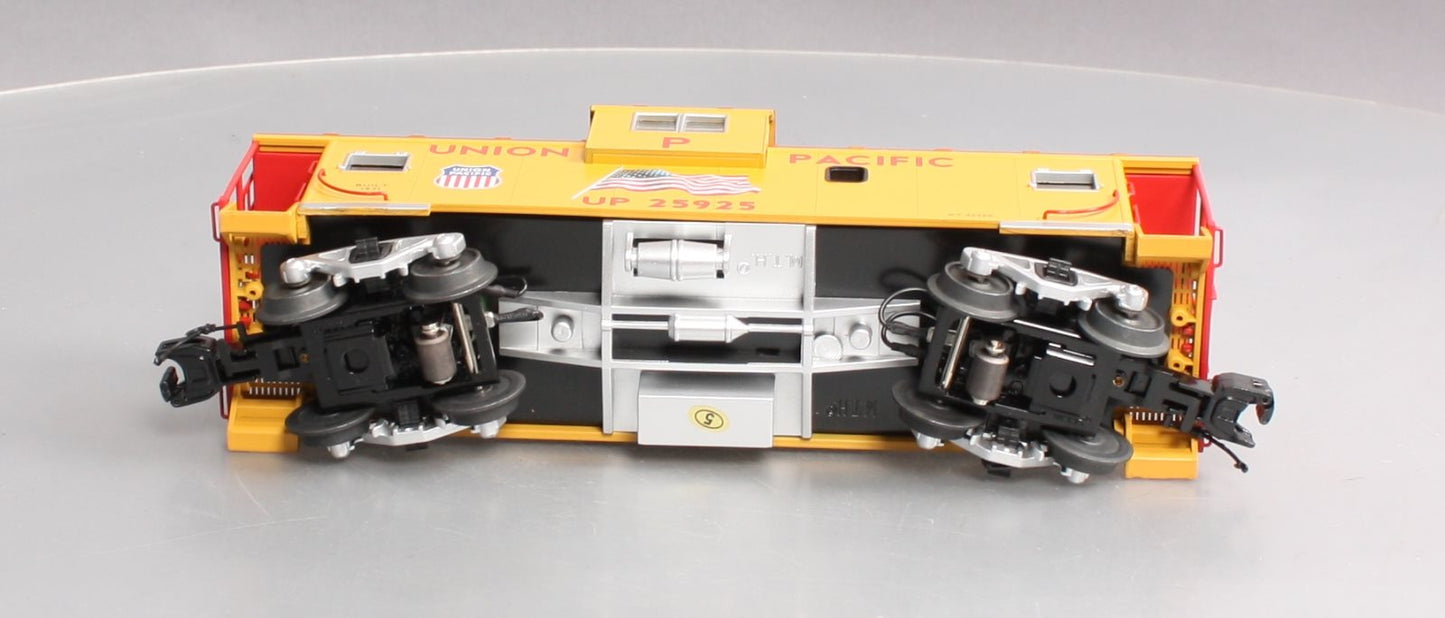 MTH 20-91681 O Union Pacific Premier Extended Vision Caboose #25920
