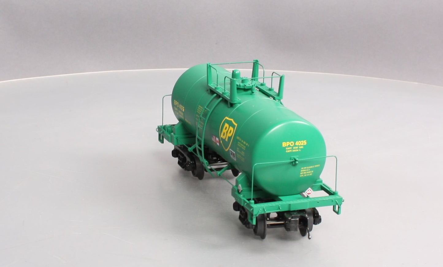 MTH 20-96751 O Gauge BP 8,000 Gallon Tank Car #4025 LN/Box