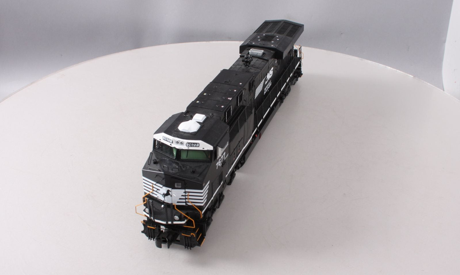 MTH 20-20917-1 Norfolk Southern ES44DC Diesel Engine with Proto-Sound 3.0 #7677