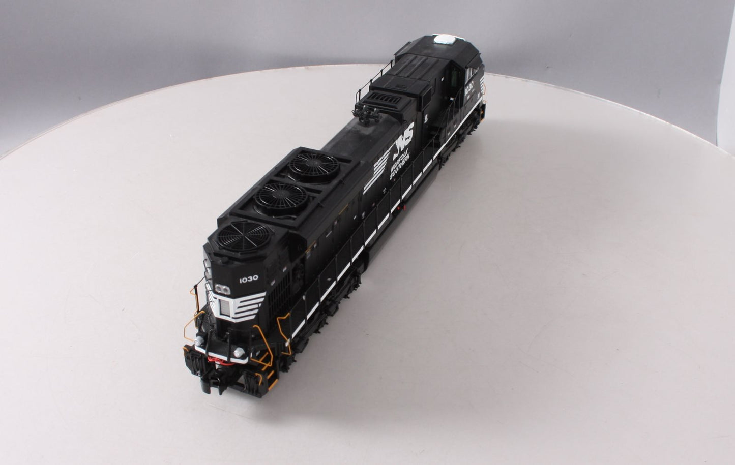 MTH 20-20515-1 Norfolk Southern SD70ACe Diesel Engine w/P-S 3 #1030 (Hi-Rail)