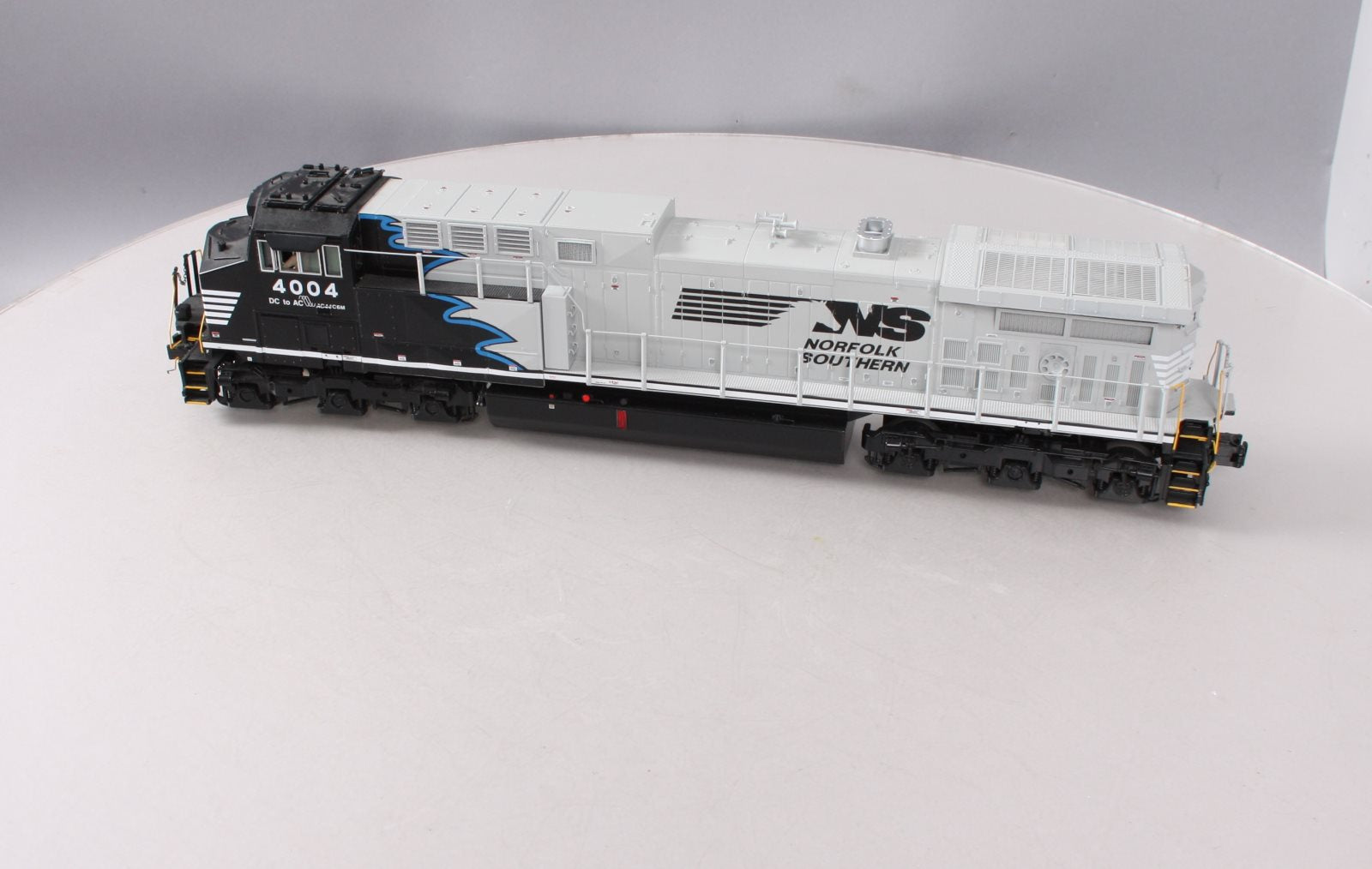 MTH 20-20802-1 Norfolk Southern AC4400CW Diesel Engine with Proto Sound #4004