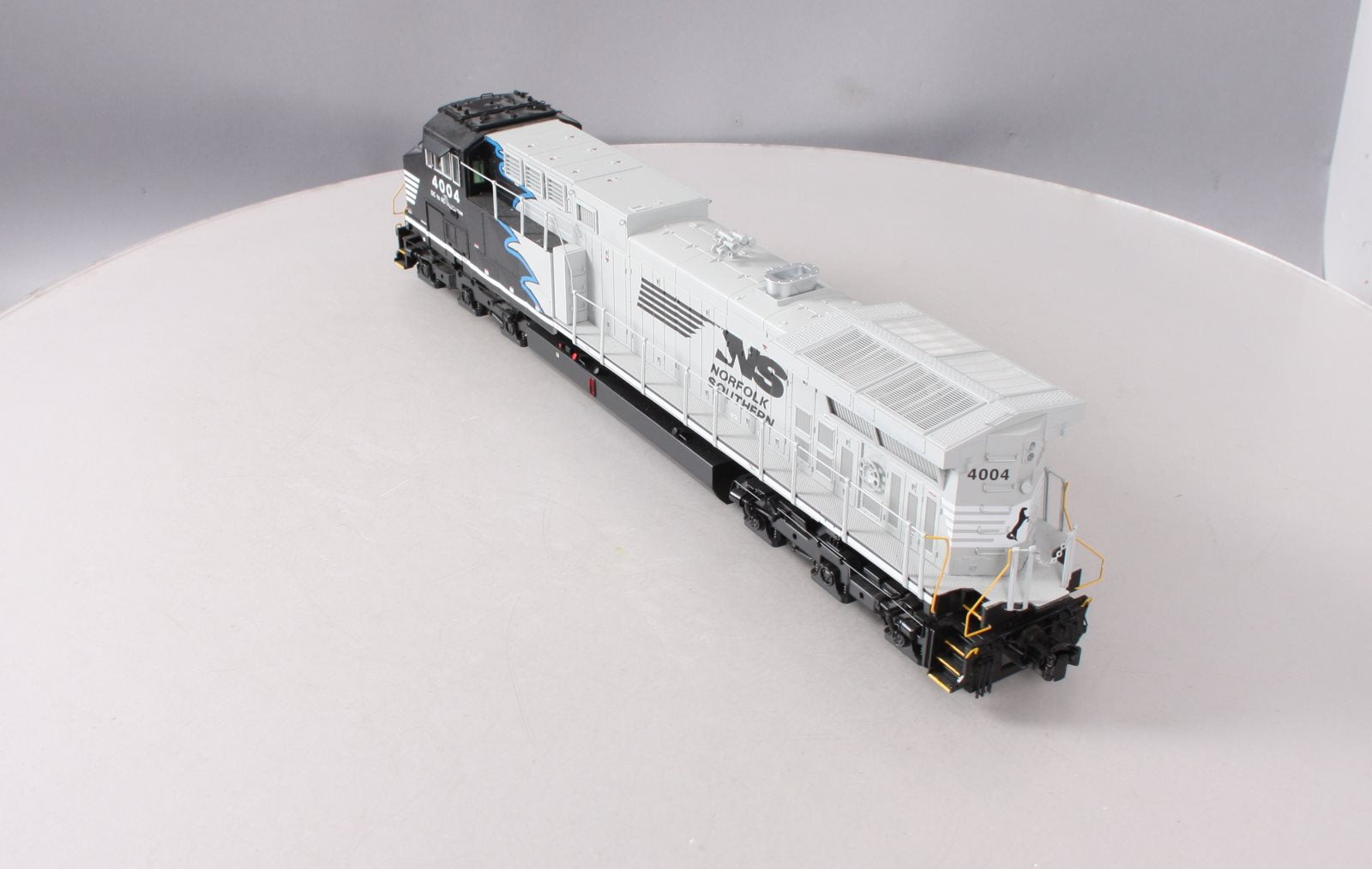 MTH 20-20802-1 Norfolk Southern AC4400CW Diesel Engine with Proto Sound #4004