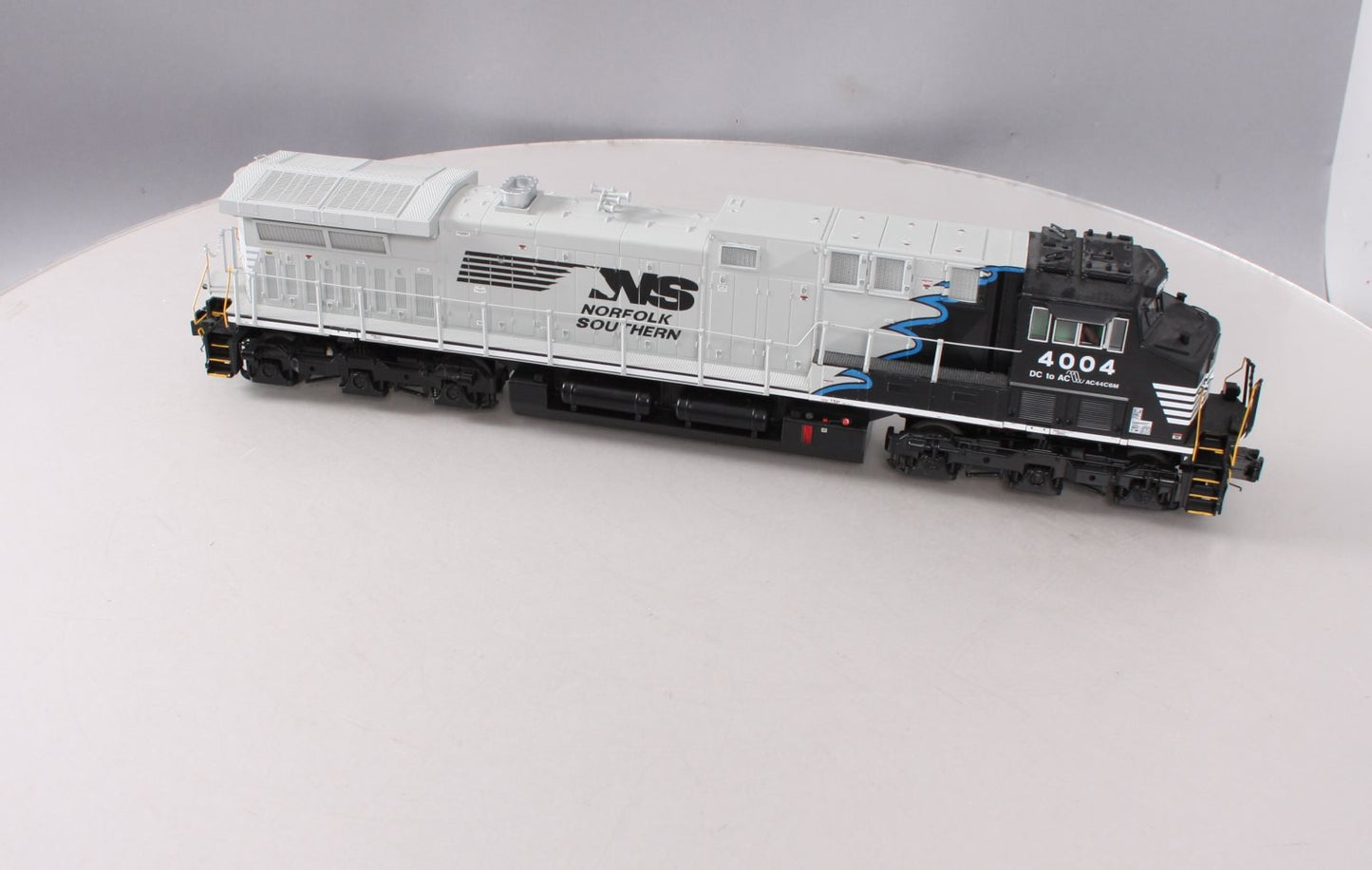 MTH 20-20802-1 Norfolk Southern AC4400CW Diesel Engine with Proto Sound #4004