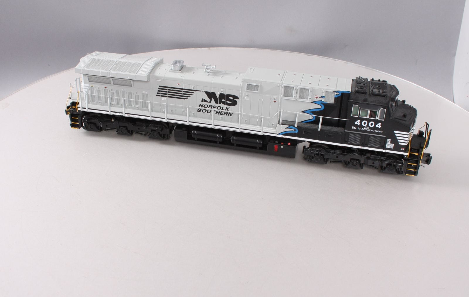 MTH 20-20802-1 Norfolk Southern AC4400CW Diesel Engine with Proto Sound #4004