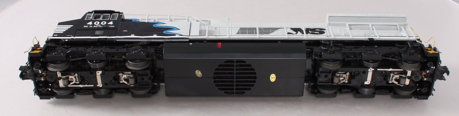 MTH 20-20802-1 Norfolk Southern AC4400CW Diesel Engine with Proto Sound #4004