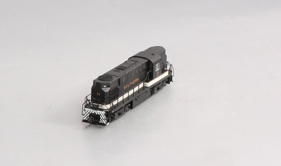 Atlas 42642 N Scale Southern RS-11 Diesel Locomotive #11