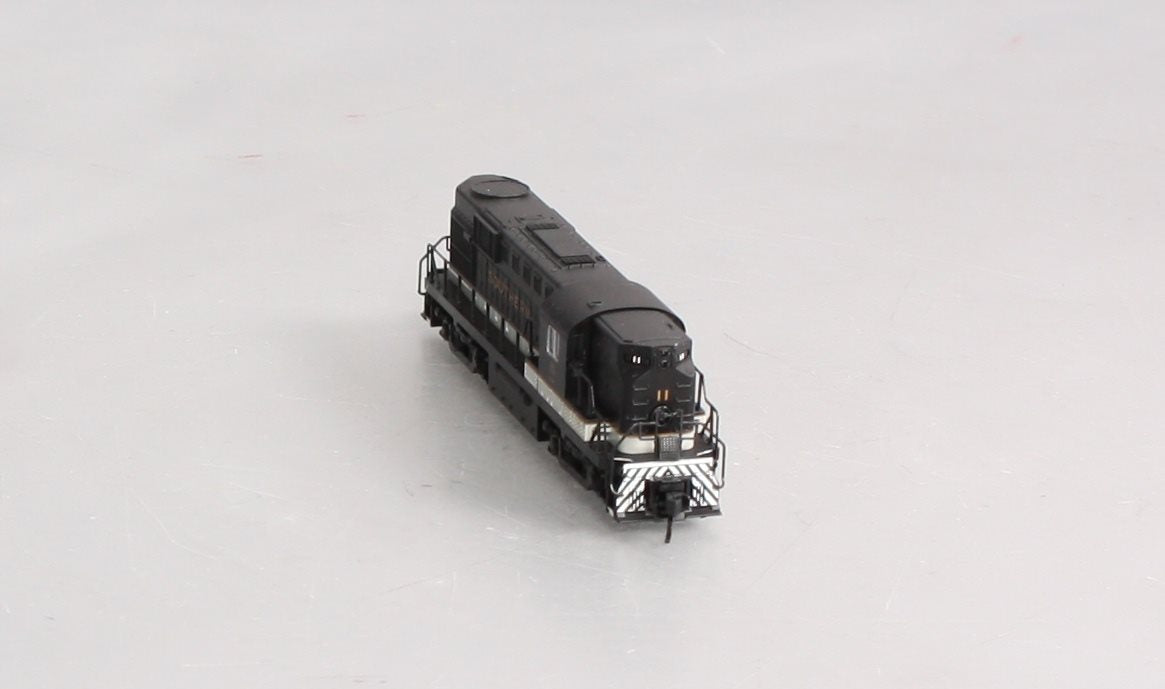 Atlas 42642 N Scale Southern RS-11 Diesel Locomotive #11