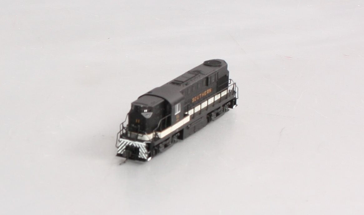Atlas 42642 N Scale Southern RS-11 Diesel Locomotive #11