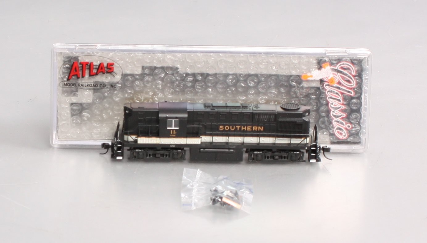 Atlas 42642 N Scale Southern RS-11 Diesel Locomotive #11