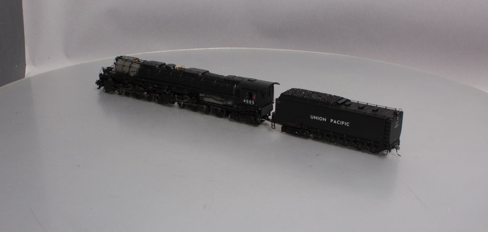 MTH 80-3207-1 UP 4-8-8-4 Big Boy Modified Steam Engine