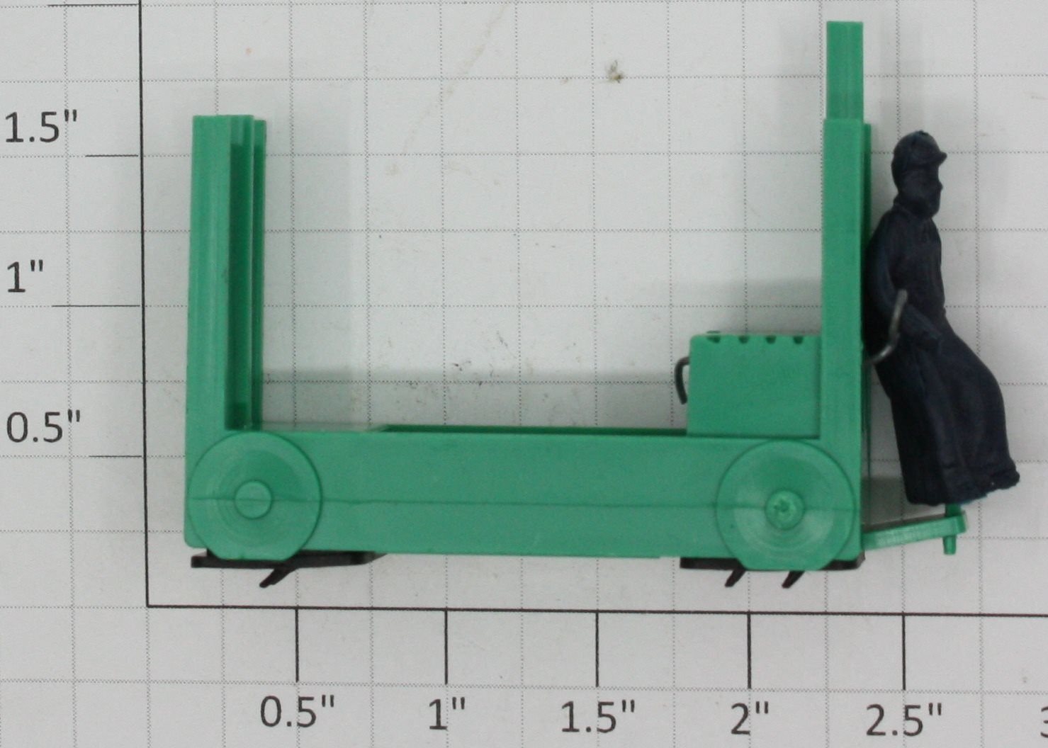 Lionel 356-34 Green Baggage Cart Truck with Unpainted Figure