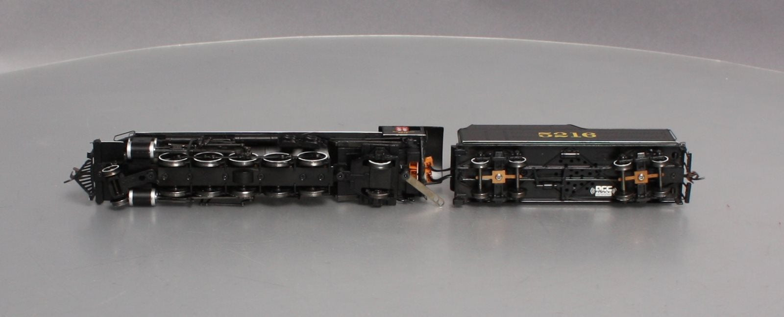 Bachmann 83802 HO SOU USRA Light 2-10-2 Steam Locomotive #5216 w