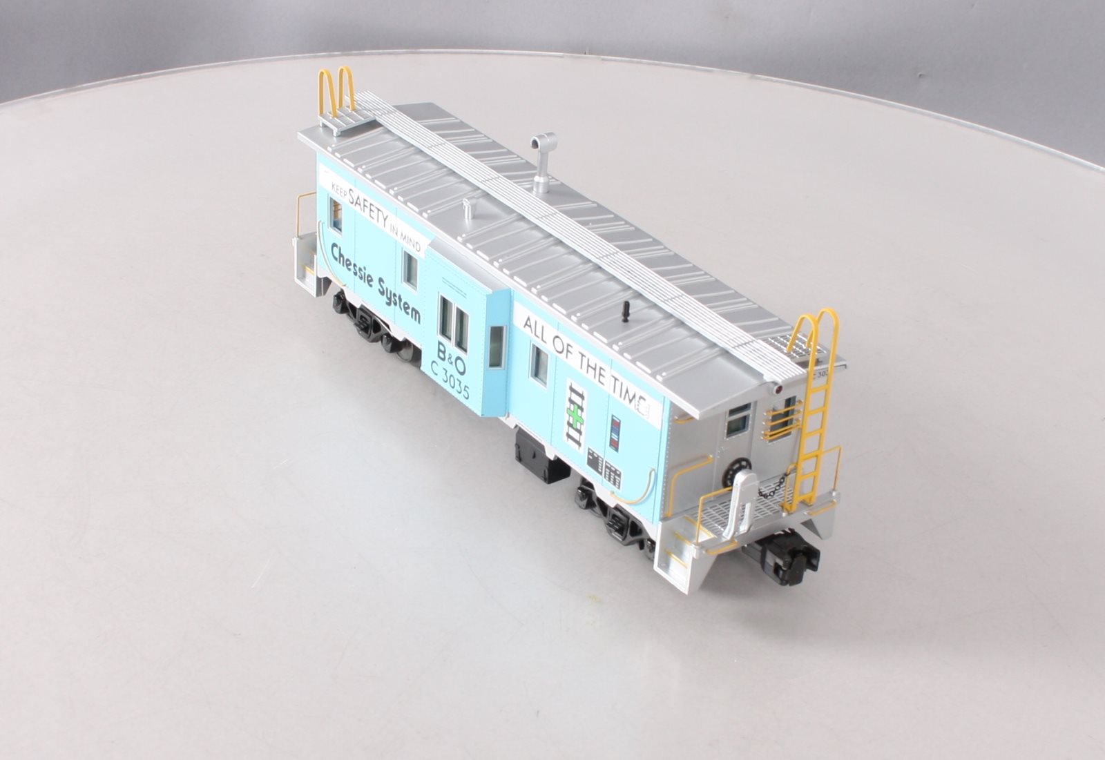 MTH 20-91432 O Gauge Chessie Bay Window Caboose NIB