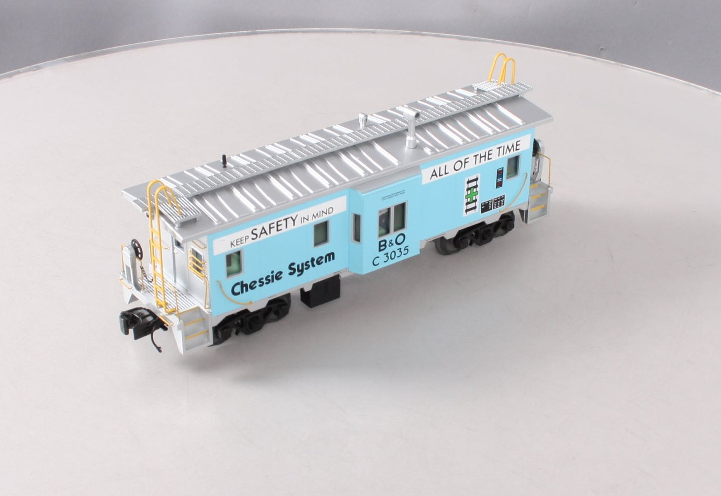MTH 20-91432 O Gauge Chessie Bay Window Caboose NIB
