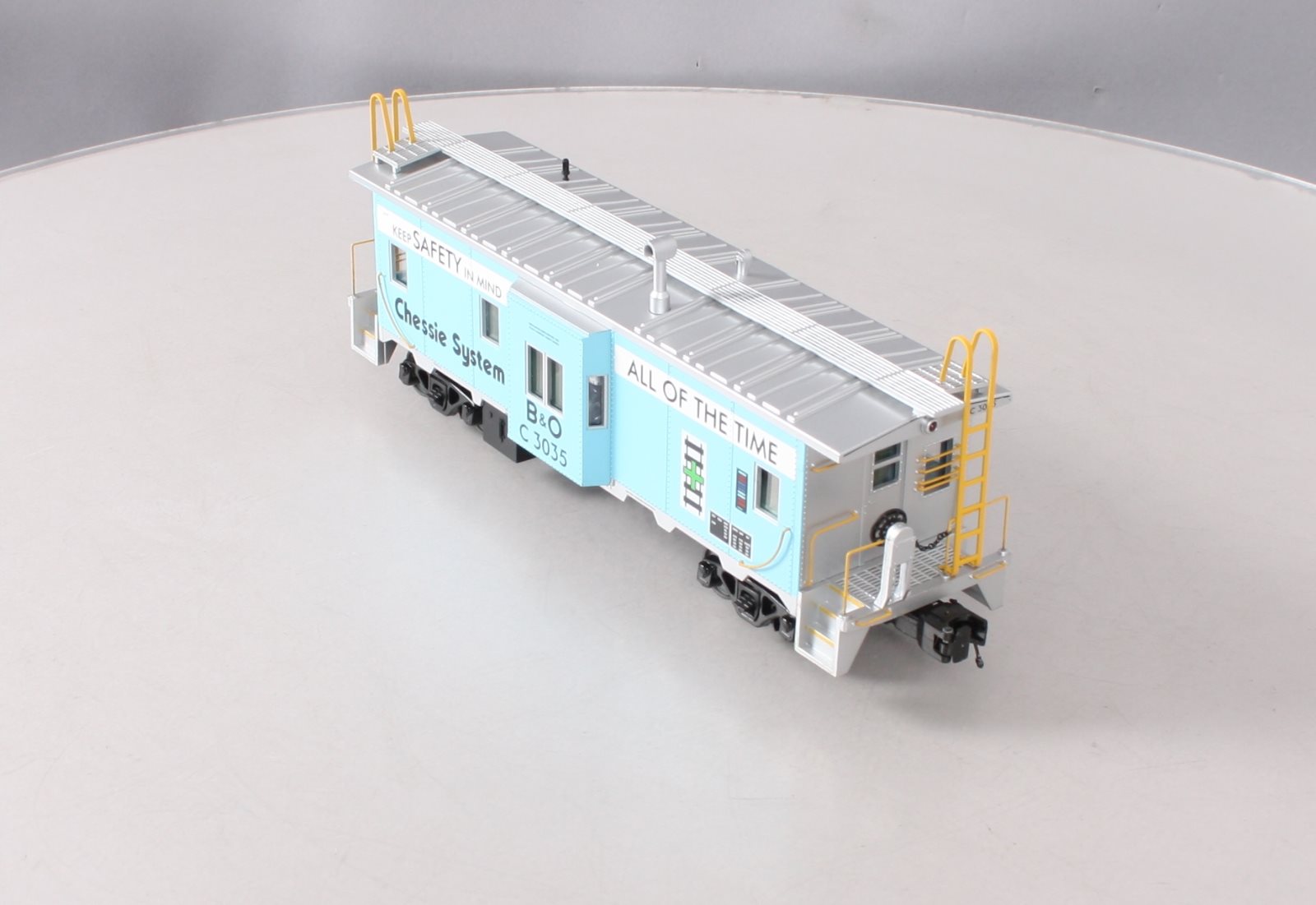 MTH 20-91432 O Gauge Chessie Bay Window Caboose NIB