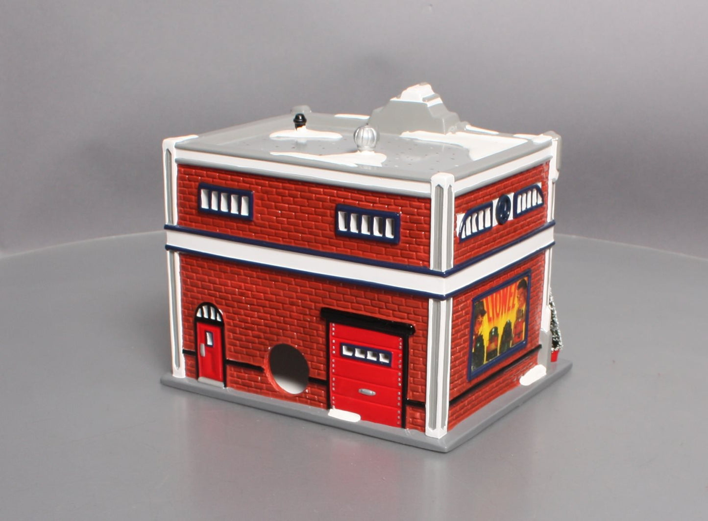 Dept 56 54947 The Original Snow Village Lionel Electric Train Shop NIB