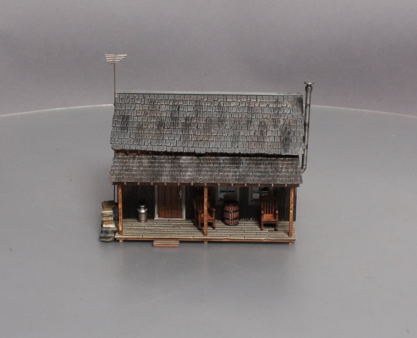 Woodland Scenics BR5869 O Built-&-Ready Rustic Cabin LN/Box