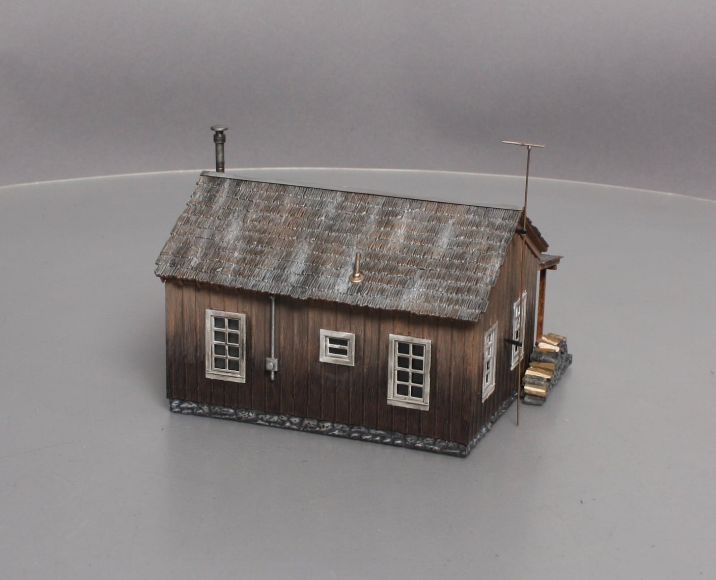 Woodland Scenics BR5869 O Built-&-Ready Rustic Cabin LN/Box